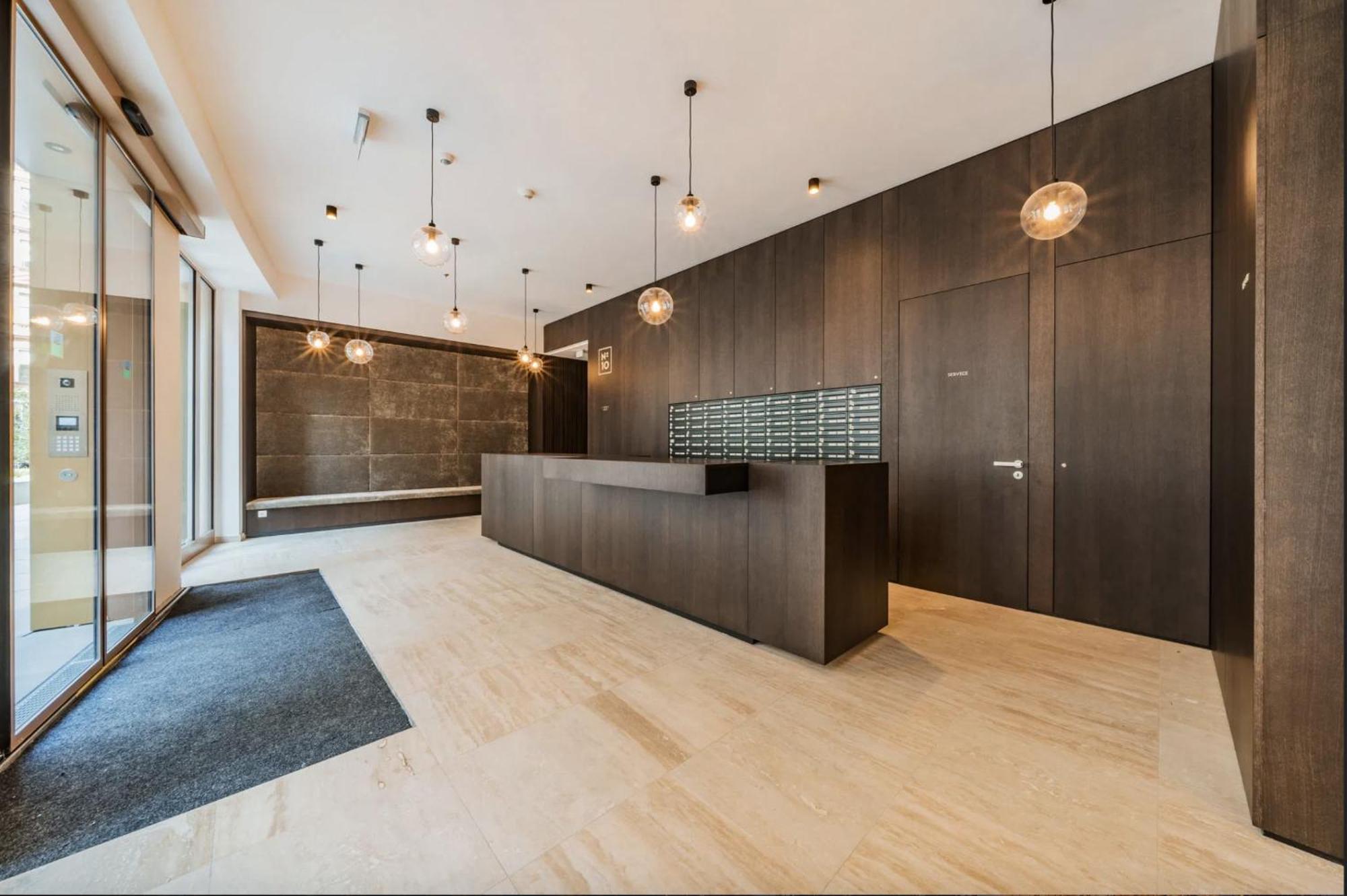 1-bedroom Luxury In The Heart Of With Kitchen And Parking Wien